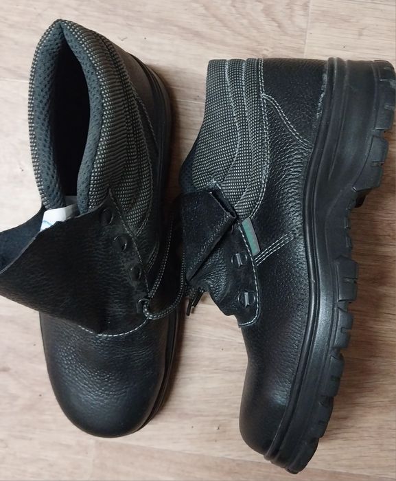 Продам ботинки рабочие