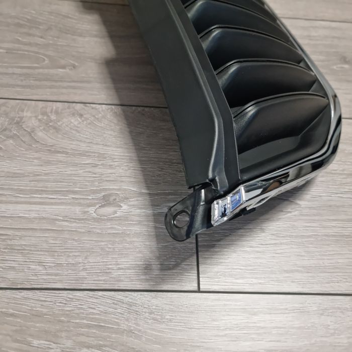 Grila cromata bara fata / radiator / capota Skoda Superb 2  2008-2013