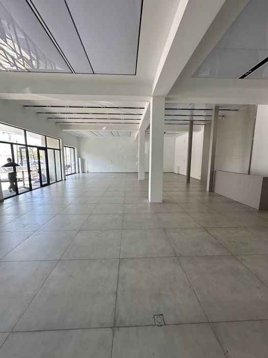 282 м² аренда. Кичик 282 м2, кичик. халка йули, дархон. Автосалон