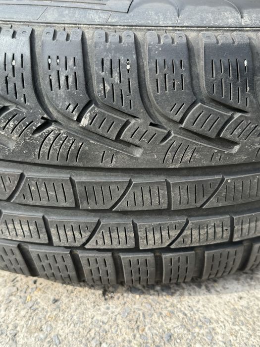 Зимни гуми Pirelli 225/60/17
