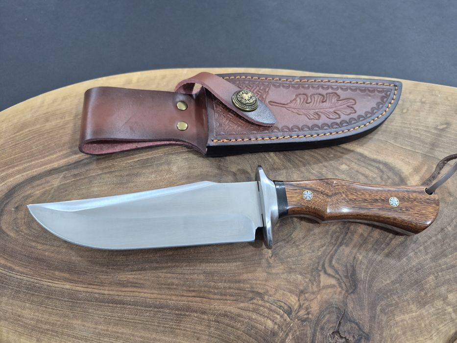 Ръчно изработен ловен нож с кожена кания,LN434