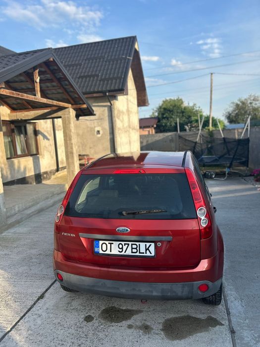 Vand Ford Fiesta  1.3 benzina