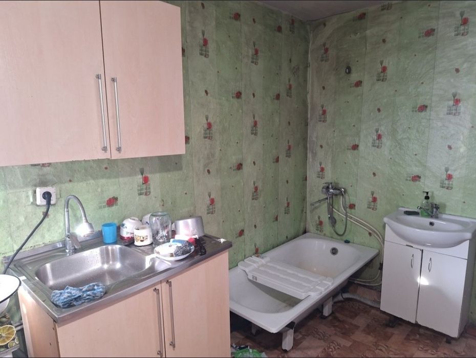 Продам квартиру в двухквартирном доме  в Павлодарском районе село Черн
