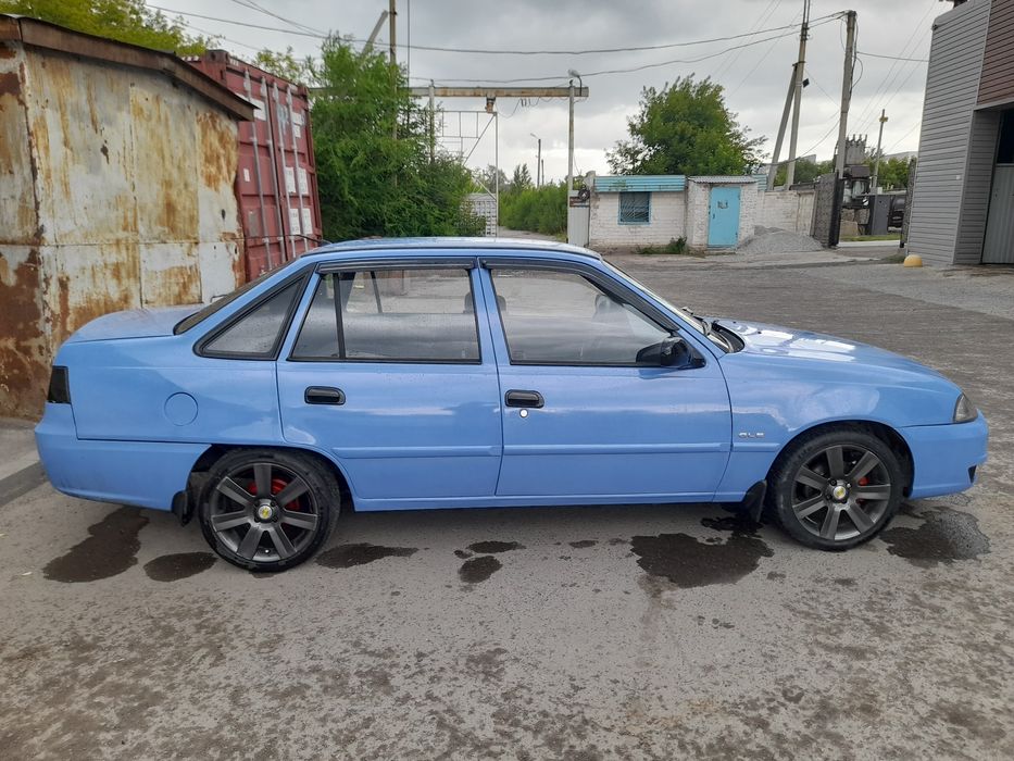 Продам автомобиль НЕКСИЯ 2