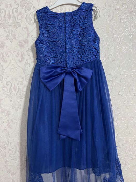 Платье нарядное на девочку