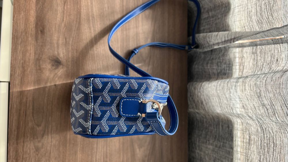 goyard синя чанта