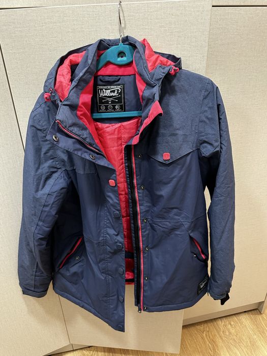 Geaca ski calduroasa ca noua