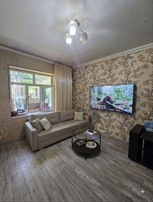 Продаю 1 ком. Спутник-4 бывшие общежитие