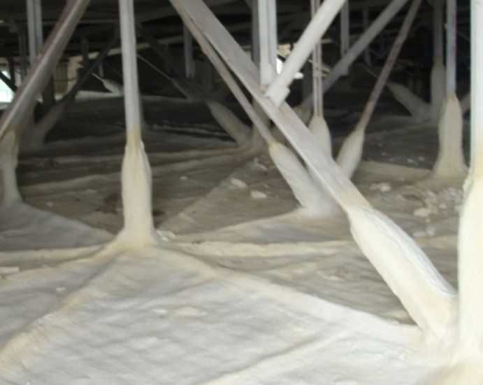 Утепление мансарды крыши стен потолка Утеплитель ППУ пенополиуретан ...