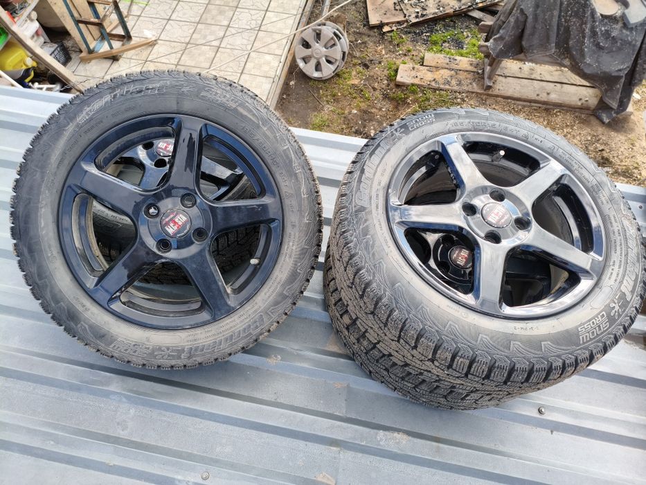 Литые диски + резина. На 15.