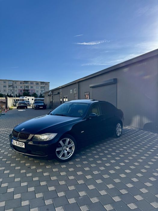 BMW Seria 3 E90 320i