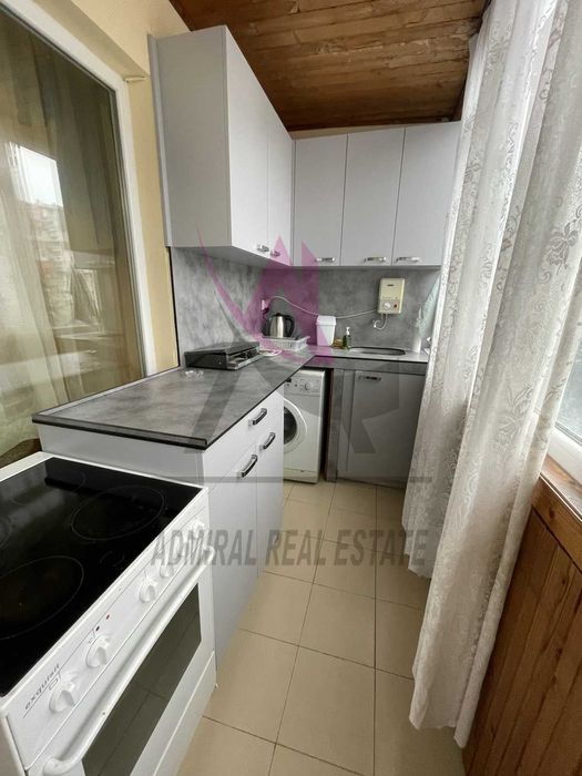 Дава се под наем Тристаен апартамент в Варна, Център - 65 кв.м за 398.82 € - Снимка #1