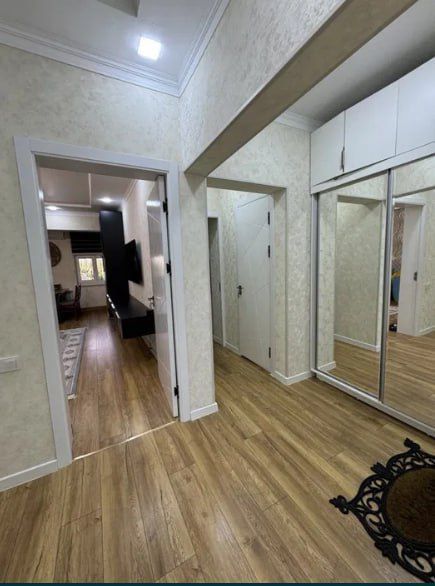 Квартира на Ц6-Пожарка 3/6/9 общ пл 72м Евро с обстановкой