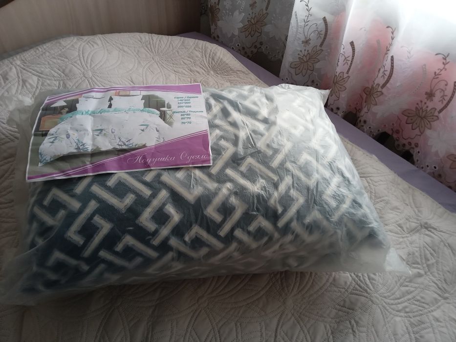 Продам подушки новые недорого