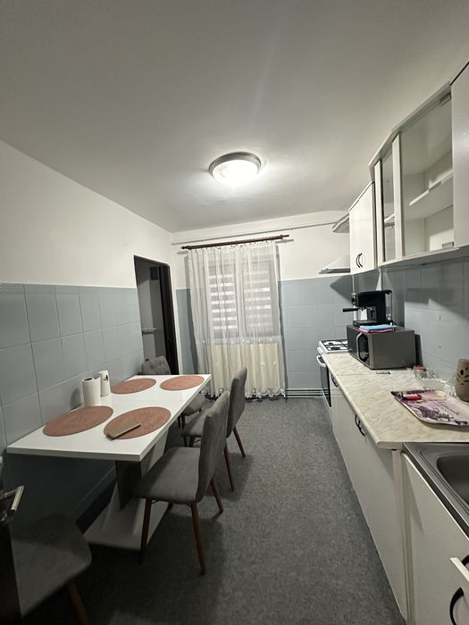Inchiriez apartament 2 camere ,strada 9 Mai,54m