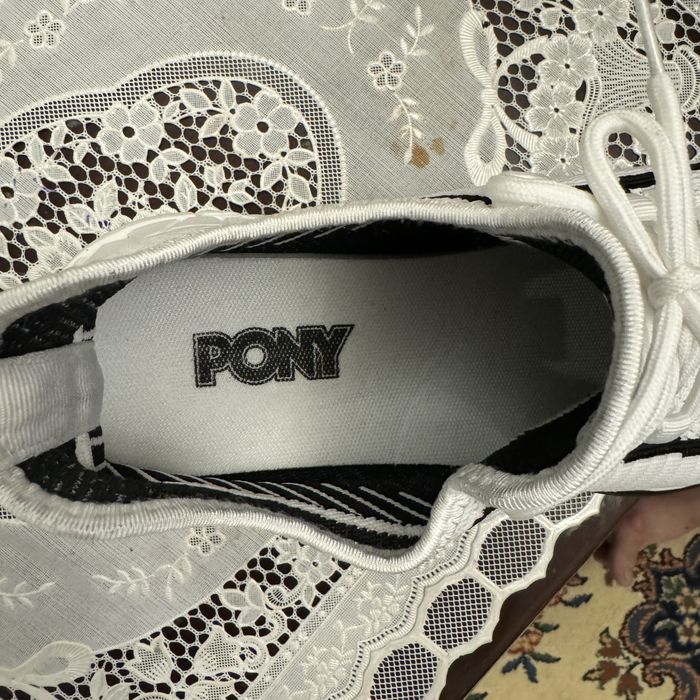 Спортивные белые Кроссовки  из Америки