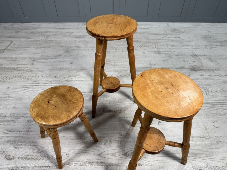 Комплект винтидж табуретки ръчна изработка Р256