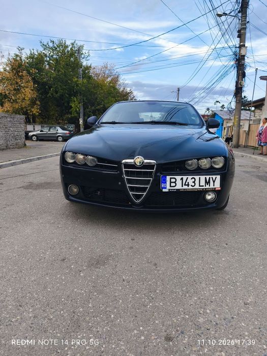 Vând Alfa Romeo 159