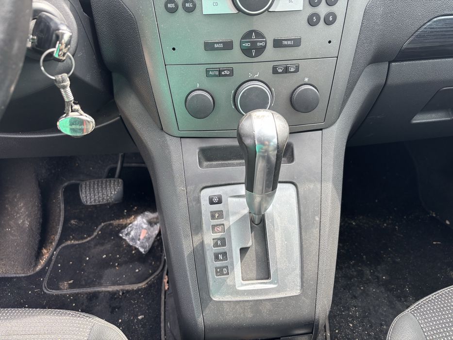 Опел Зафира 2 броя На части opel Zafira