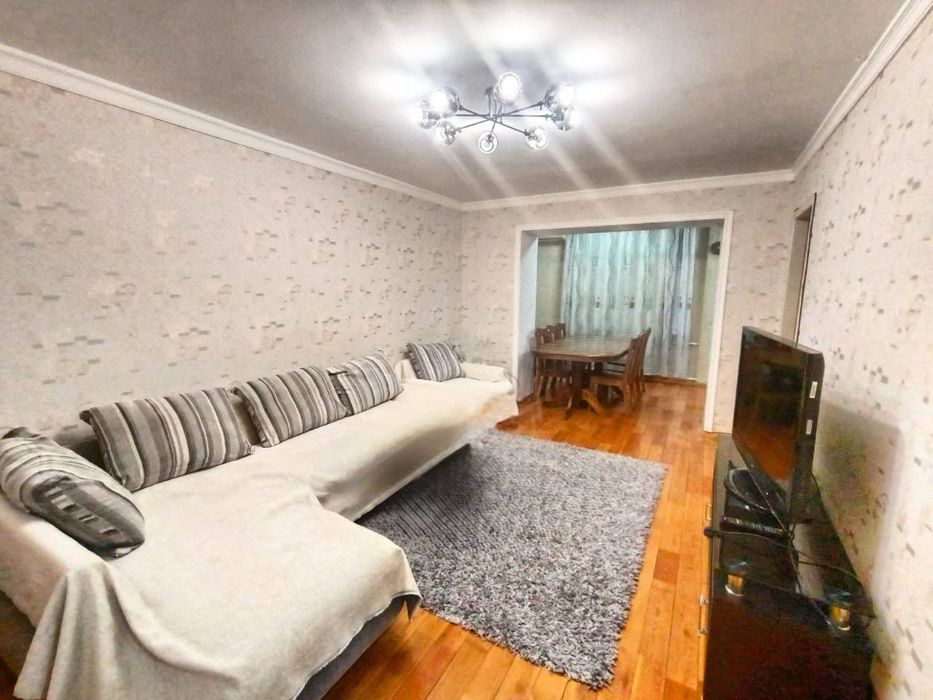 Чиланзар 5 квартал  2 комнатная кирпич