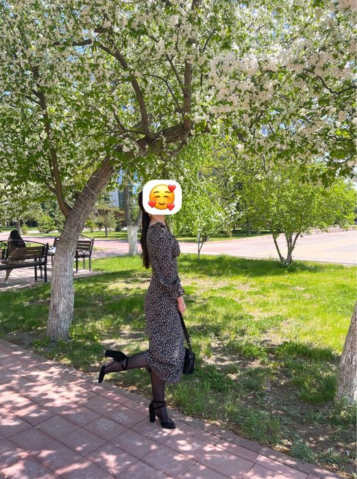 Продам платья и корсет