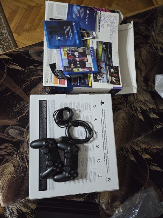 Плестейшън PS 4 PRO