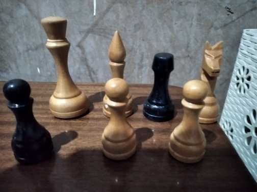 книги открытки \Противогаз\ Колесо прялки\Счеты вычислительные ручные