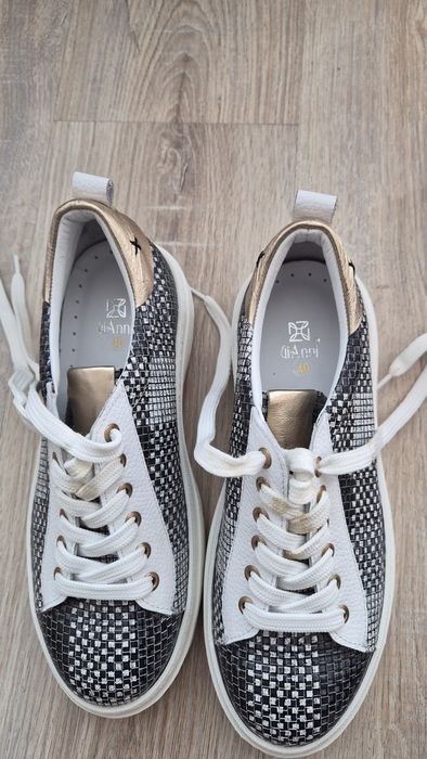 Обувки от естествена кожа GiAnni