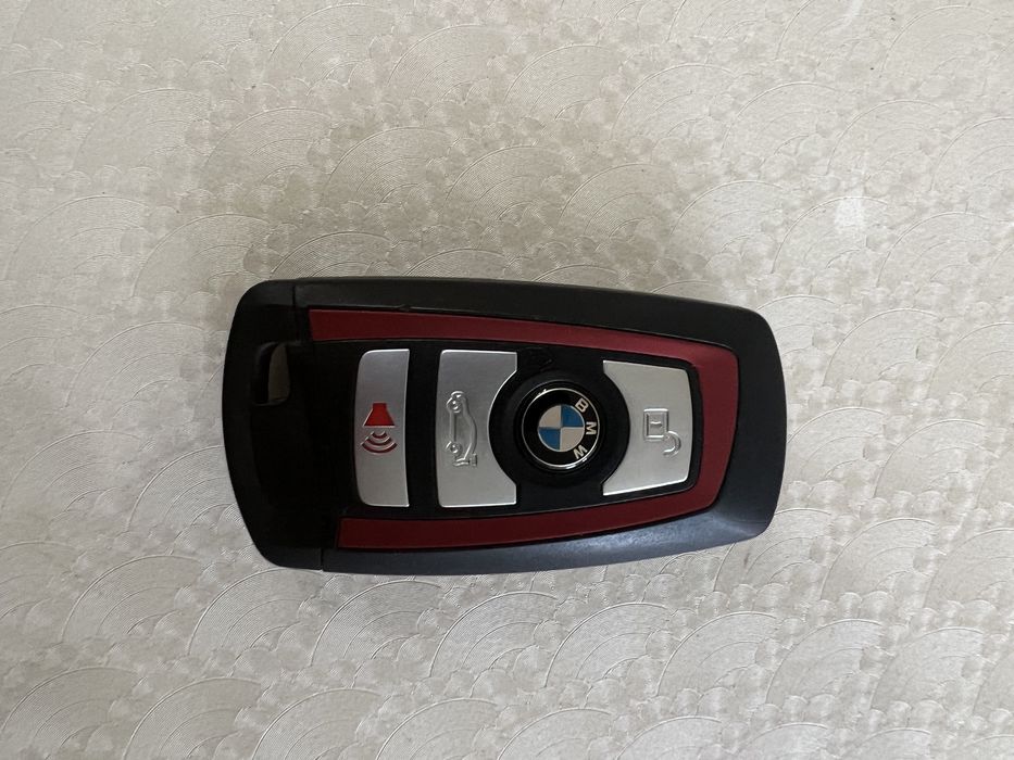 Ключ на бмв f10