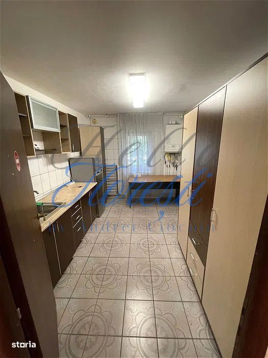 Apartament 3 camere, 64 mp + doua balcoane, zona Observatorului