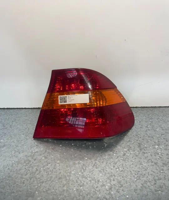 Lampa / Tripla stop dreapta pe aripa BMW Seria 3 2002 318i AT (118 hp)