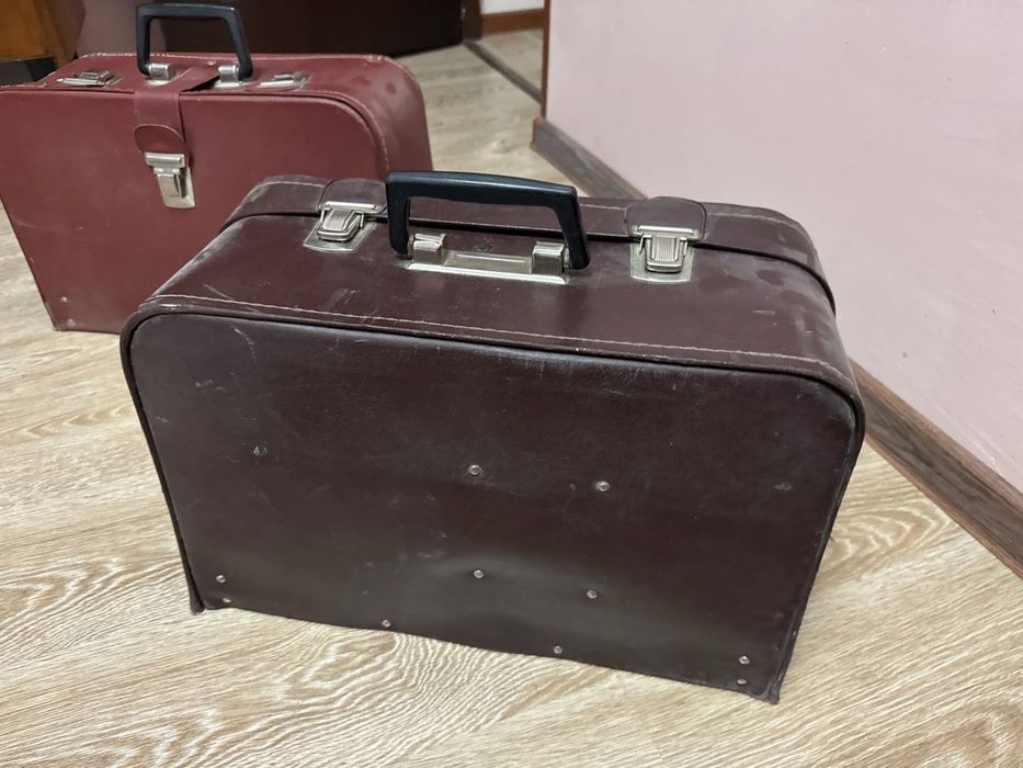 Продаются швейные машиинки 2 шт.