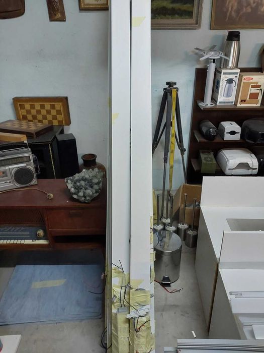 Продавам дизайнерски осветителни тела за офис помещения