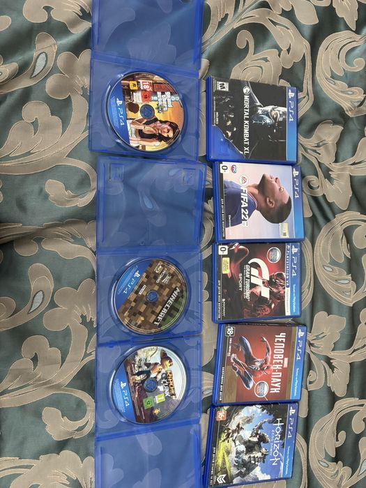 Плейстейшен 4 Продается