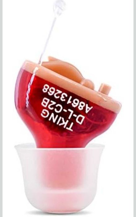 Мини CIC слухов апарат (за дясно ухо) Марка: TKING нов с 2 батерии