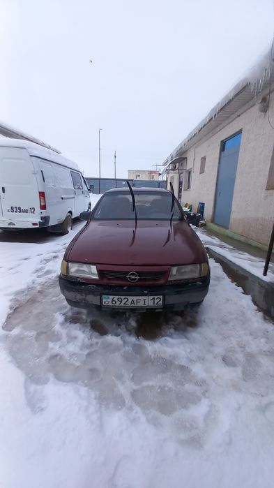 Срочно Опель вектра 1993г