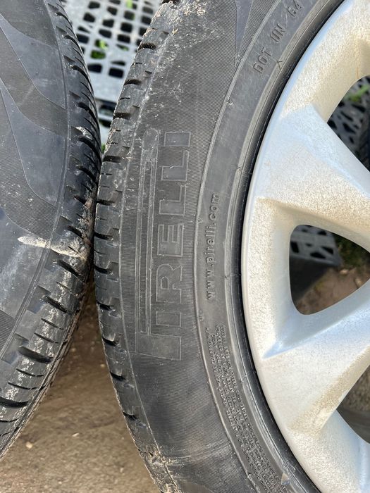 Продавам джанти с гуми Pirelli r19 255/50/19 5.112
