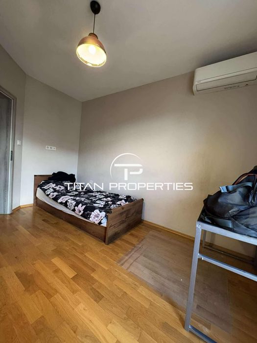 Тристаен апартамент, под наем, Център