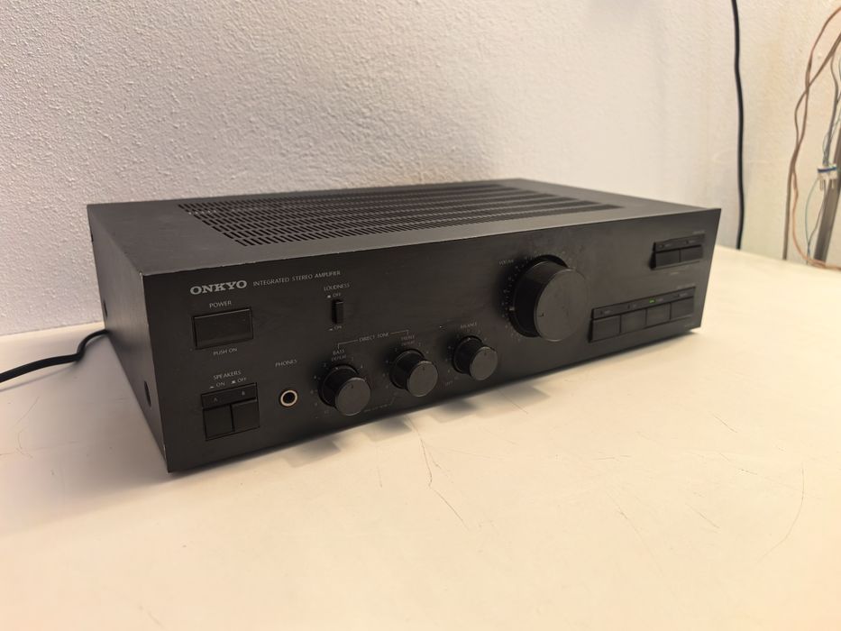 Amplificator Onkyo A 8220 statie se emite factura