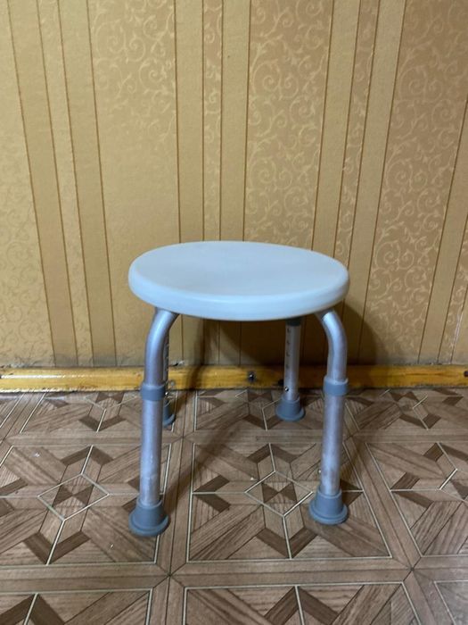 Табурет для купания "Титан".