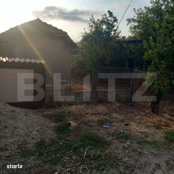 Casă De Renovat Pe Teren De 910 Mp – Orbeasca De Sus