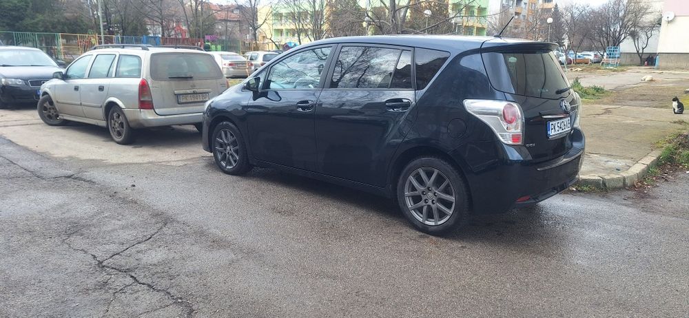 Toyota verso 2.0/124к.