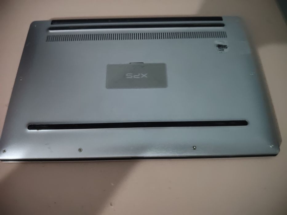 Dell XPS 13 9350 i7gen 6 touchscreen