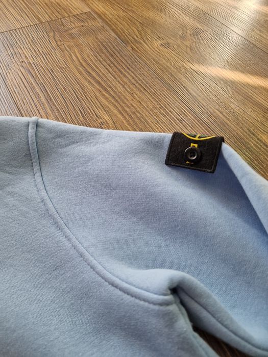 Страхотен мъжки суитчър размер M L XL 2XL 3XL 



Страх