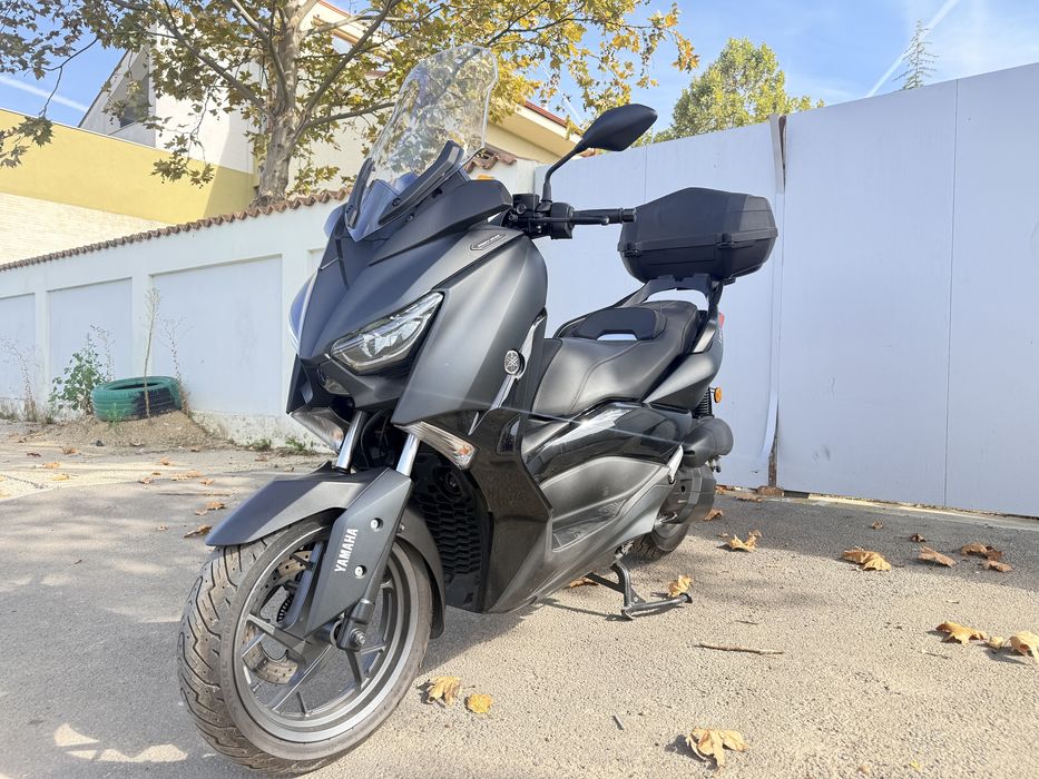 Yamaha xmax , yamaha 125, scuter 125cc, scuter conduci cu B