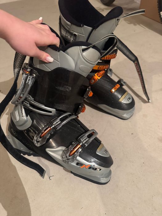 Ски, ски обувки + щеки