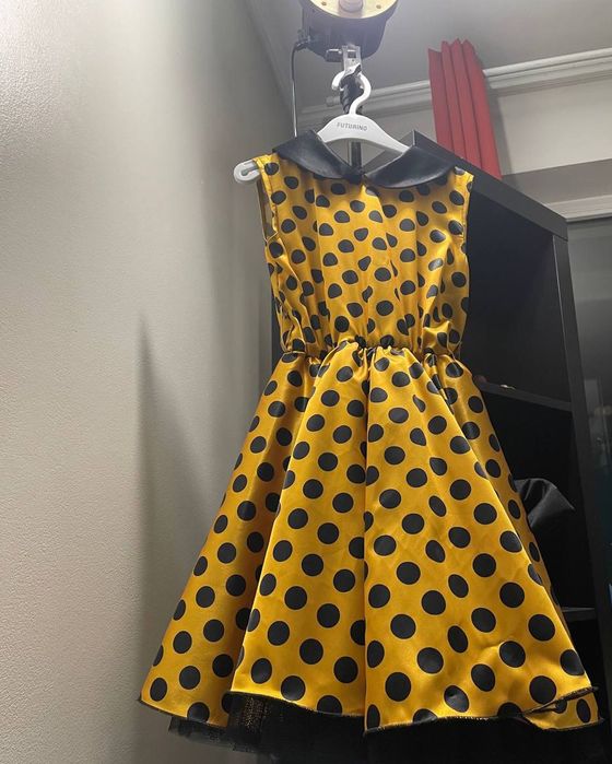 Платье на девочку 5-6 лет