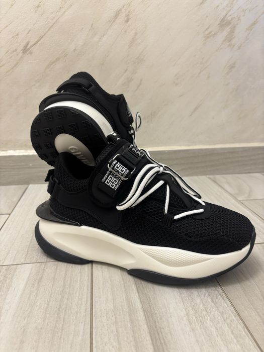 Adidasi Givenchy Paris