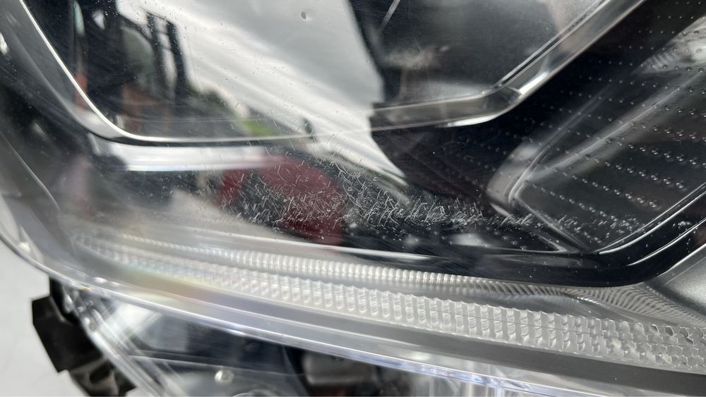 3 броя десен и ляв фар Toyota CHR 2016-