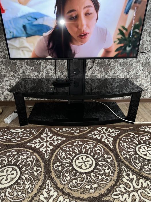 Продам подставку для телевизора.